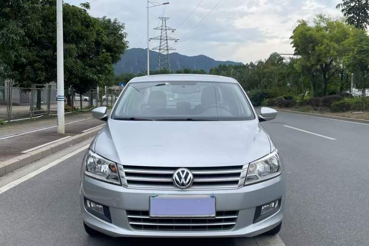 Used Volkswagen Santana 2015 1.6L Automatic Comfort Edition Exterior 1