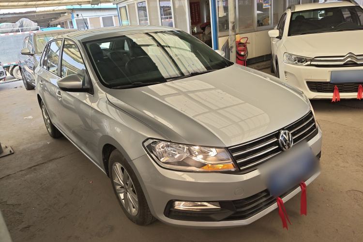 Used Volkswagen Santana 2015 Haval H6 1.6L Automatic Comfort Model Exterior 1