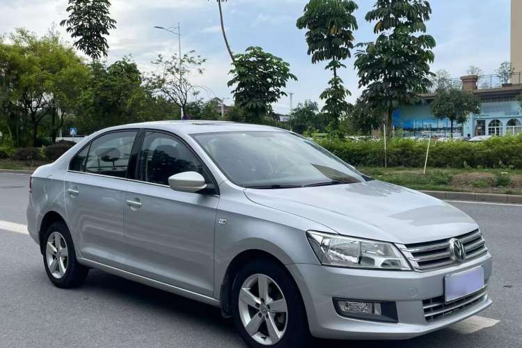 Used Volkswagen Santana 2015 1.6L Automatic Comfort Edition Exterior 2