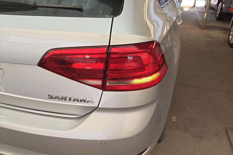 Used Volkswagen Santana 2015 Haval H6 1.6L Automatic Comfort Model Exterior 3