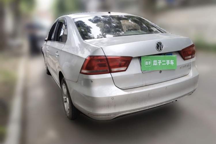 Used Volkswagen Santana 2015 1.6L Automatic Comfort Edition Exterior 5
