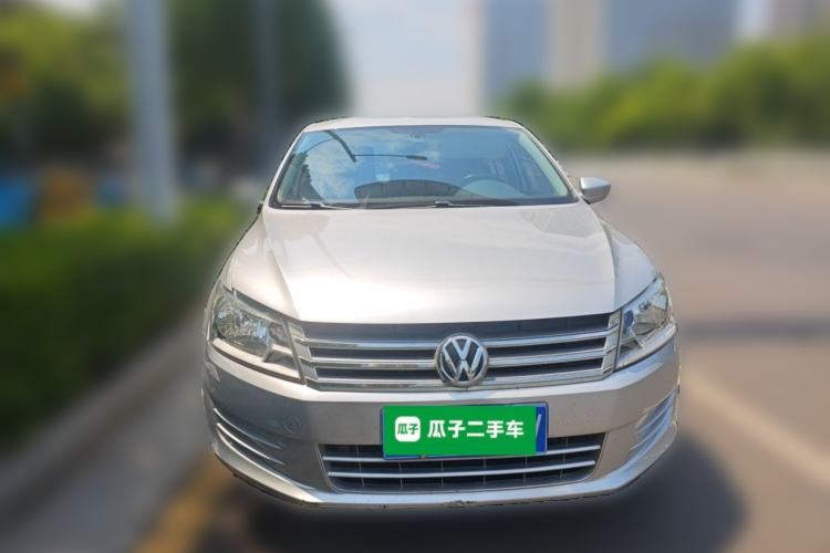 Used Volkswagen Santana 2015 1.6L Manual Fashion Edition Front