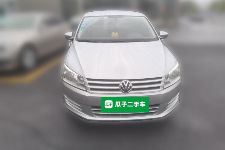 Used Volkswagen Santana 2015 1.6L Manual Fashion Edition Front