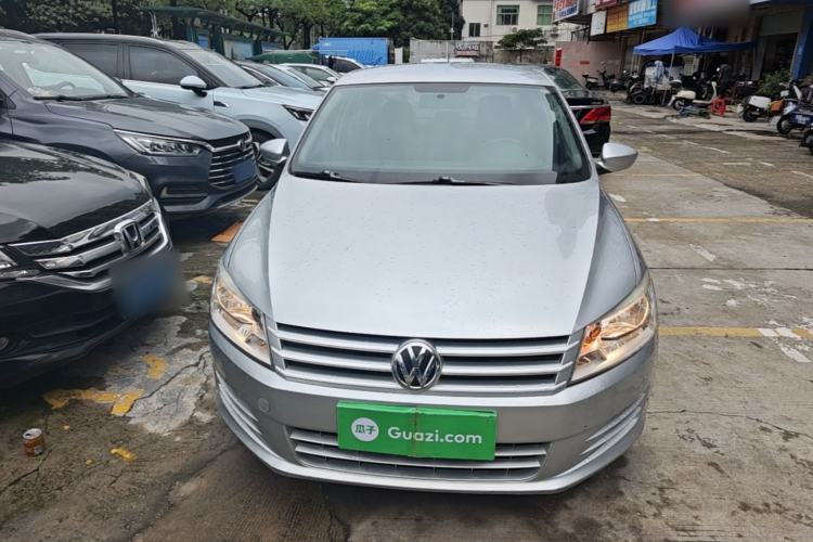 Used Volkswagen Santana 2015 1.4L Manual Fashion Edition Front