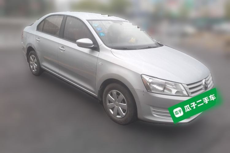 Used Volkswagen Santana 2015 1.6L Manual Fashion Edition Front Right 45 Deg