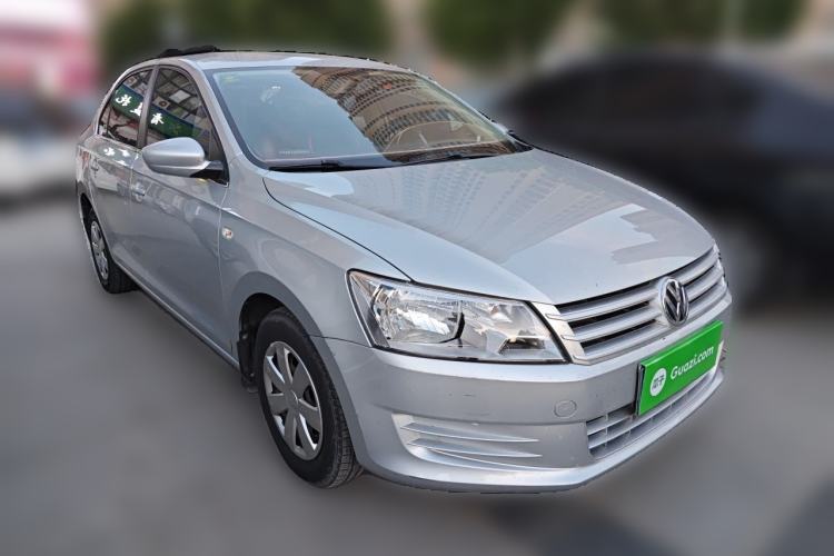 Used Volkswagen Santana 2015 1.4L Manual Fashion Edition Front Right 45 Deg