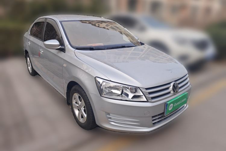 Used Volkswagen Santana 2015 1.4L Manual Fashion Edition Front Right 45 Deg