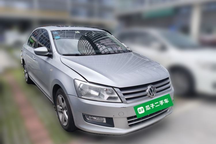 Used Volkswagen Santana 2015 1.6L Automatic Comfort Edition Front Right 45 Deg