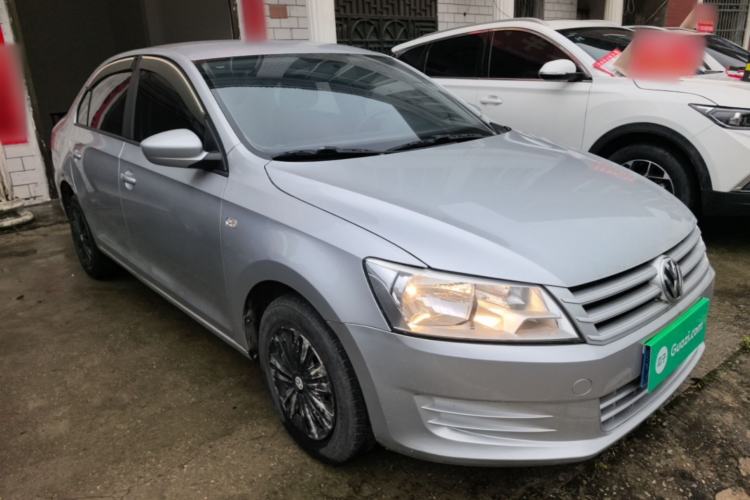 Used Volkswagen Santana 2015 1.6L Manual Fashion Edition Front Right 45 Deg