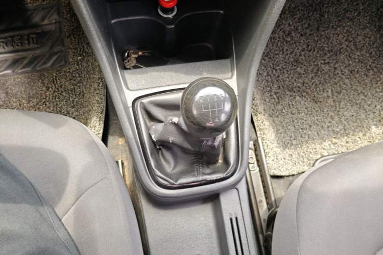 Used Volkswagen Santana 2015 1.4L Manual Fashion Edition Gear Lever
