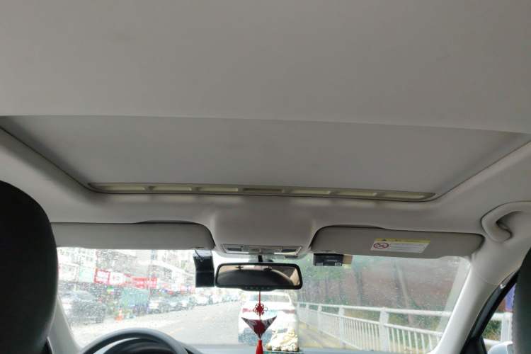 Used Volkswagen Santana 2015 1.6L Manual Comfort Edition Headliner