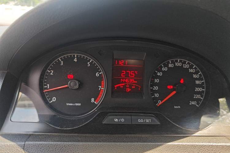 Used Volkswagen Santana 2015 1.6L Manual Fashion Edition Instrument Cluster