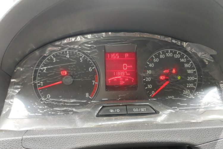 Used Volkswagen Santana 2015 1.6L Automatic Comfort Edition Instrument Cluster