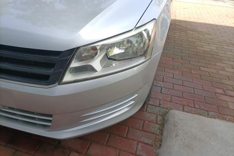 Used Volkswagen Santana 2015 1.6L Automatic Fashion Edition Left Front Headlight