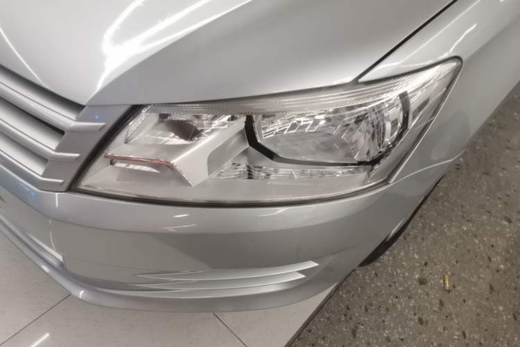 Used Volkswagen Santana 2015 1.6L Automatic Fashion Edition Left Front Headlight