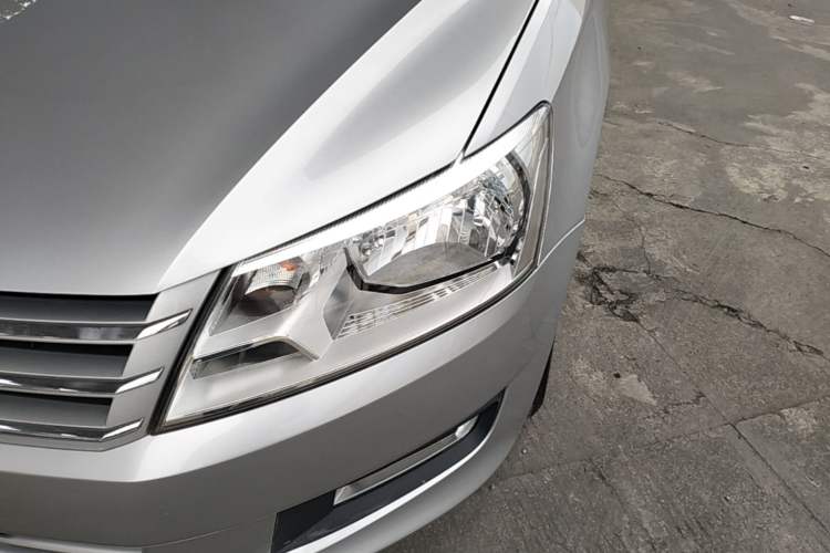 Used Volkswagen Santana 2015 1.4L Manual Comfort Edition Left Front Headlight