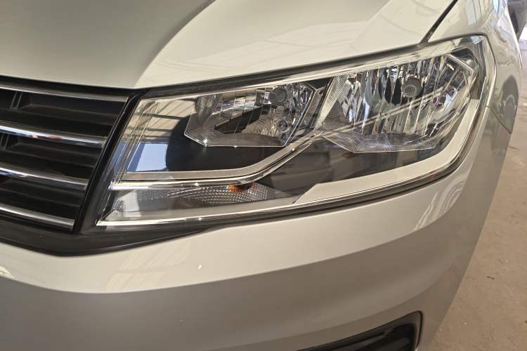 Used Volkswagen Santana 2015 Haval H6 1.6L Automatic Comfort Model Left Front Headlight