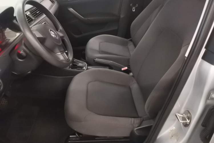 Used Volkswagen Santana 2015 1.6L Automatic Fashion Edition Left Front Seat