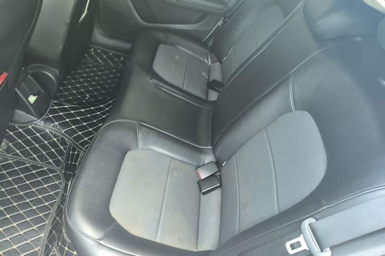 Used Volkswagen Santana 2015 1.6L Automatic Comfort Edition Left Rear Seat