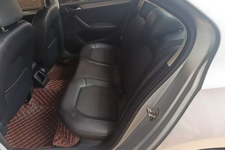 Used Volkswagen Santana 2015 1.6L Manual Comfort Edition Left Rear Seat