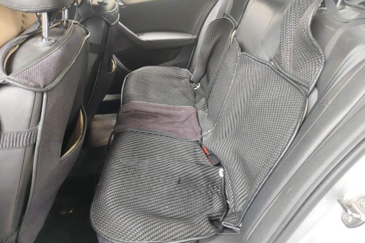 Used Volkswagen Santana 2015 1.6L Automatic Comfort Edition Left Rear Seat