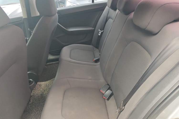 Used Volkswagen Santana 2015 1.4L Manual Fashion Edition Left Rear Seat