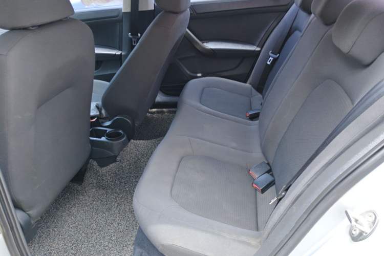 Used Volkswagen Santana 2015 1.4L Manual Fashion Edition Left Rear Seat