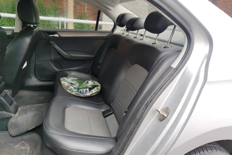 Used Volkswagen Santana 2015 1.6L Manual Comfort Edition Left Rear Seat