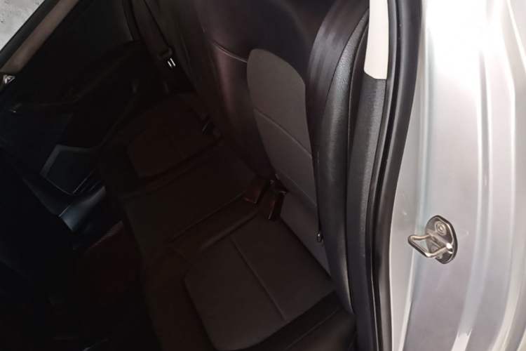 Used Volkswagen Santana 2015 1.6L Automatic Comfort Edition Left Rear Seat
