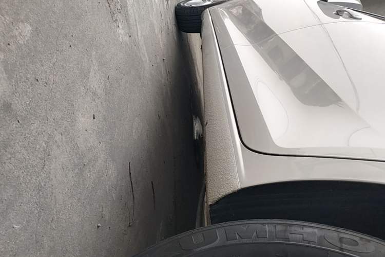 Used Volkswagen Santana 2015 1.4L Manual Comfort Edition Left Side Sill