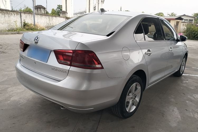 Used Volkswagen Santana 2015 1.4L Manual Comfort Edition Rear Right 45 Deg