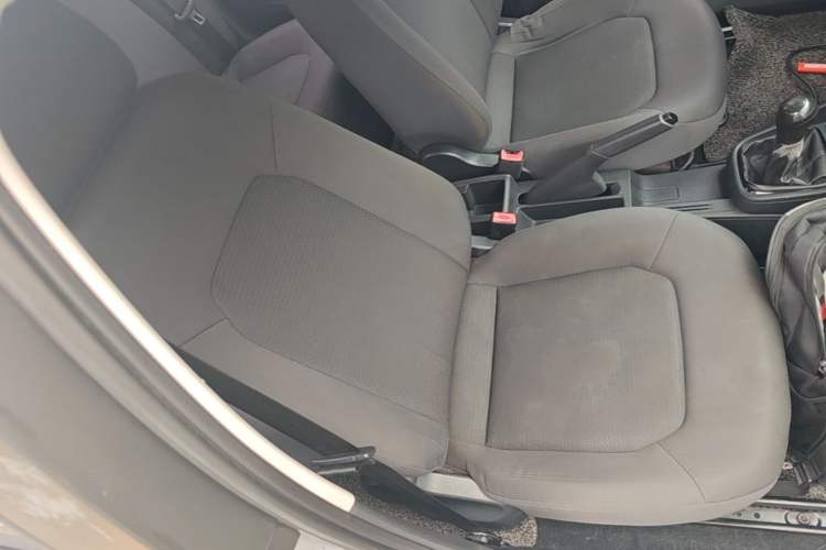 Used Volkswagen Santana 2015 1.4L Manual Fashion Edition Right Front Seat