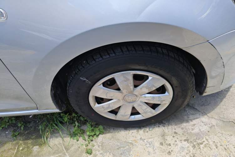 Used Volkswagen Santana 2015 1.4L Manual Fashion Edition Right Front Wheel Hub