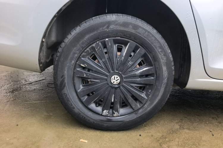 Used Volkswagen Santana 2015 1.6L Manual Fashion Edition Right Rear Wheel Hub