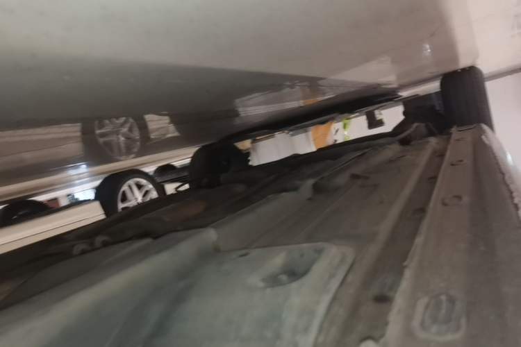 Used Volkswagen Santana 2015 1.6L Automatic Fashion Edition Right Side Sill