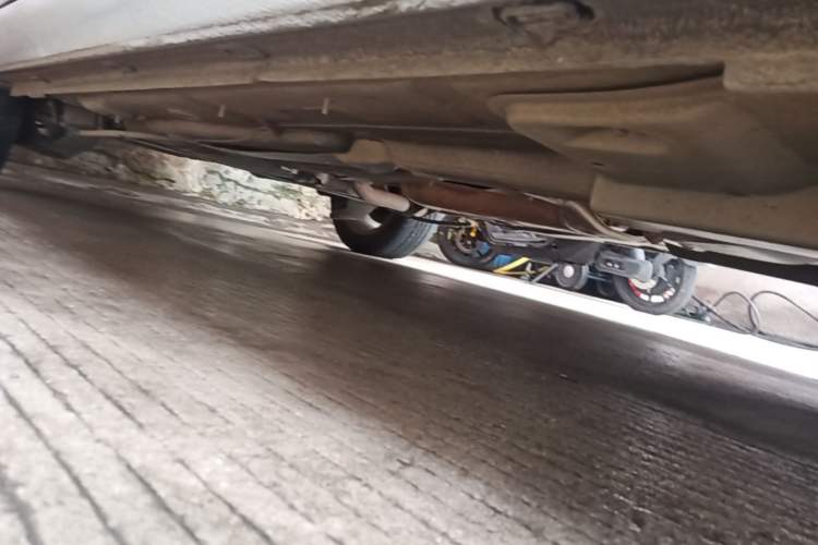 Used Volkswagen Santana 2015 1.6L Automatic Comfort Edition Right Side Sill