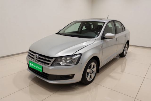 Volkswagen Santana 2015 1.6L Automatic Comfort Edition usata