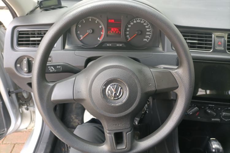 Used Volkswagen Santana 2015 1.6L Automatic Fashion Edition Steering Wheel
