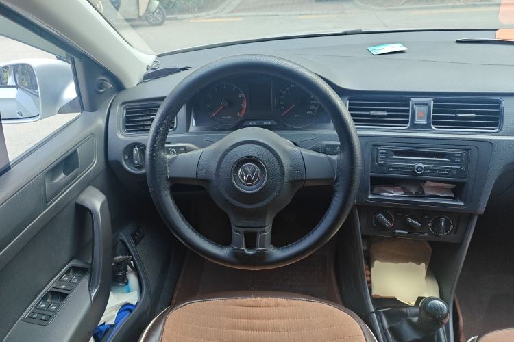 Used Volkswagen Santana 2015 1.4L Manual Fashion Edition Steering Wheel