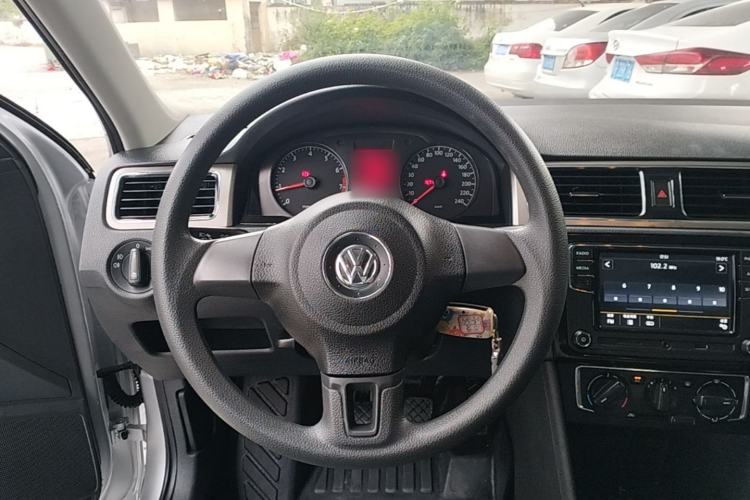 Used Volkswagen Santana 2015 1.4L Manual Comfort Edition Steering Wheel