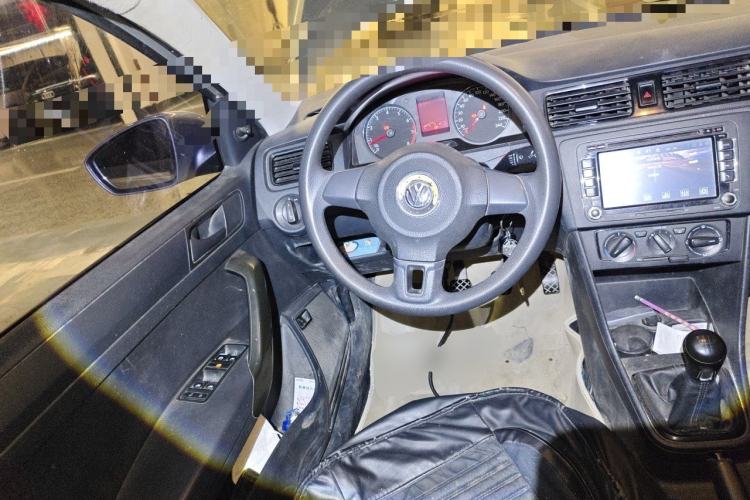 Used Volkswagen Santana 2015 1.6L Manual Fashion Edition Steering Wheel