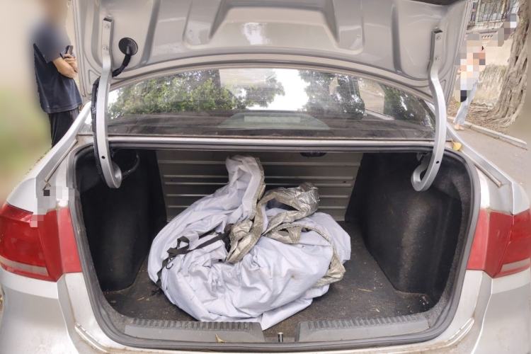 Used Volkswagen Santana 2015 1.6L Automatic Comfort Edition Trunk