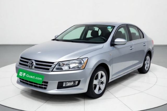 Volkswagen Santana 2015 1.6L Automatic Comfort Edition usado