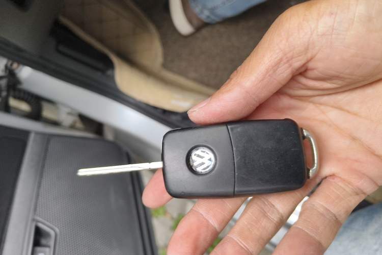 Used Volkswagen Santana 2015 1.6L Automatic Comfort Edition Vehicle Key