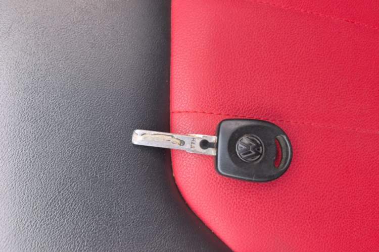 Used Volkswagen Santana 2015 1.6L Manual Fashion Edition Vehicle Key