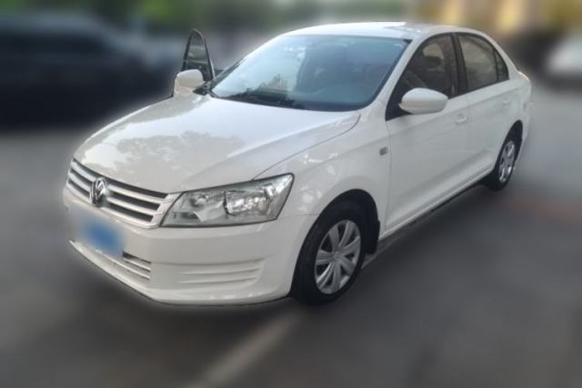 Ojetý Volkswagen Santana 2015 1.6L Manual Fashion Edition
