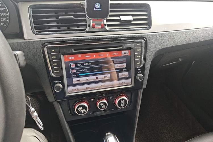 Used Volkswagen Santana 2015 Haval H6 1.6L Automatic Luxury Model Audio And AC Panel