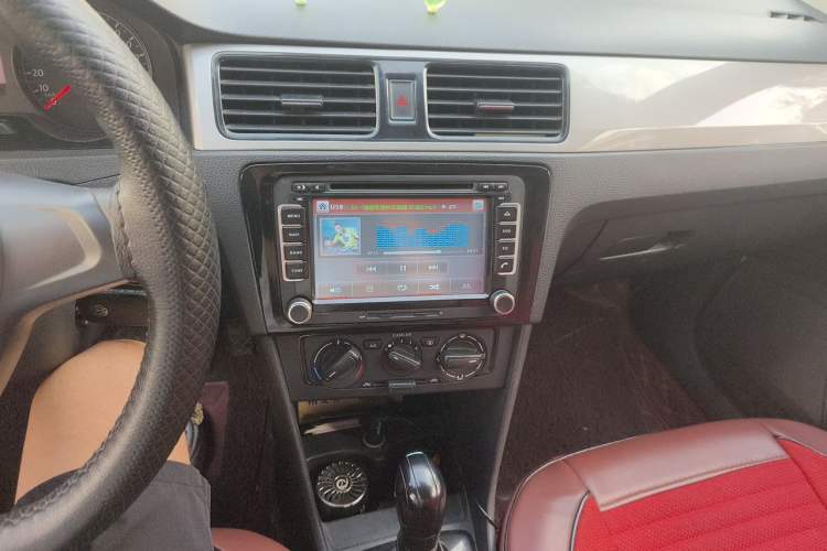 Used Volkswagen Santana 2015 Haval H6 1.6L Automatic Luxury Model Audio And AC Panel