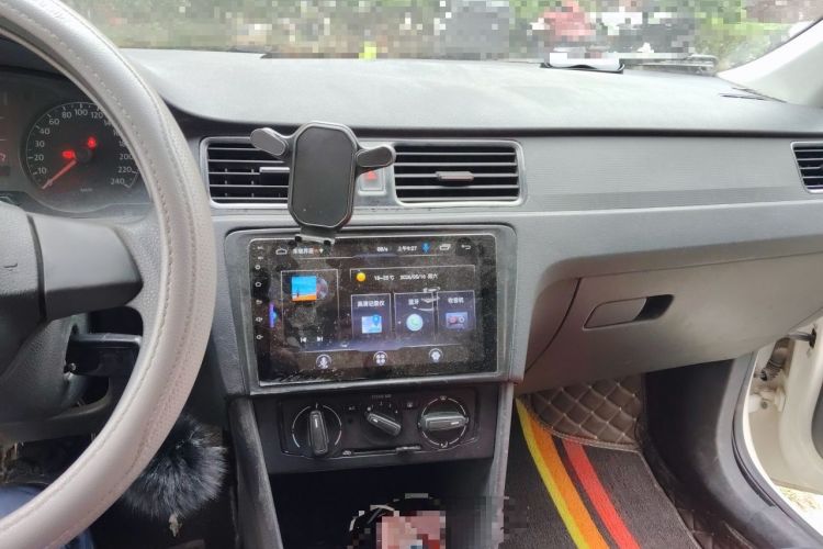 Used Volkswagen Santana 2015 1.6L Manual Fashion Edition Audio And AC Panel