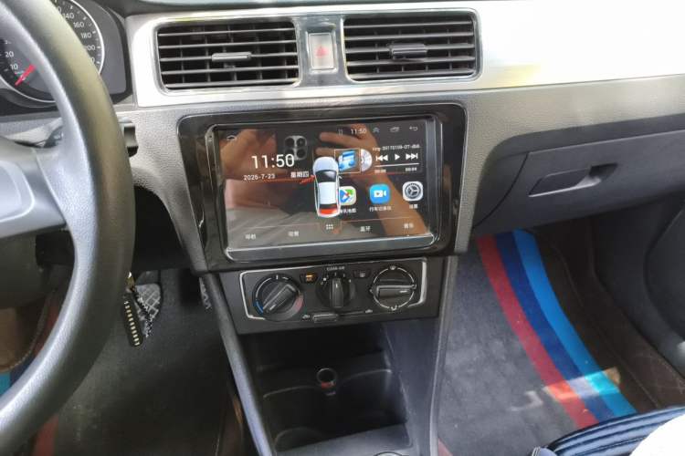 Used Volkswagen Santana 2015 Haval H9 1.6L Manual Comfort Edition Audio And AC Panel